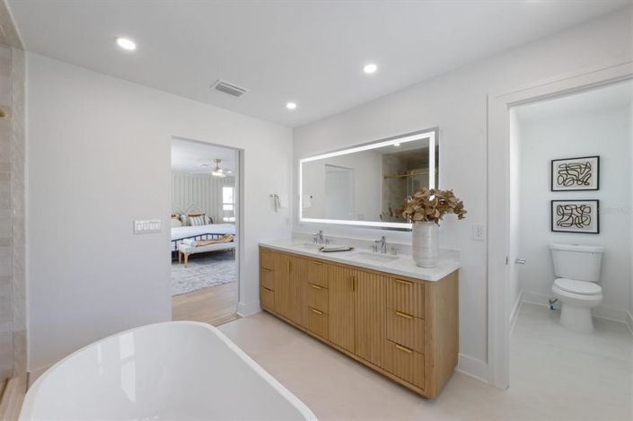 Image No.30-3 Bed Property for sale