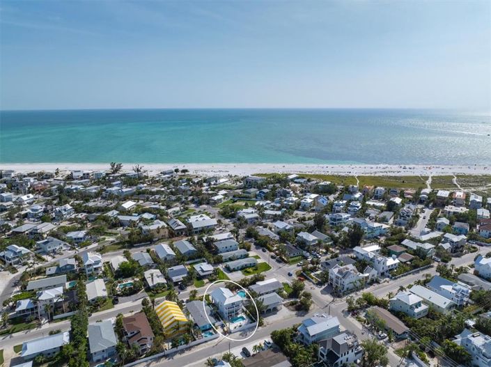 Image No.44-3 Bed Property for sale