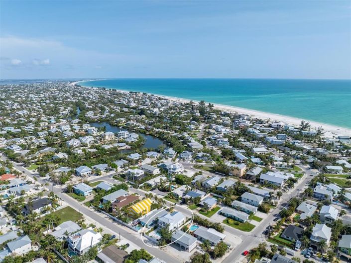 Image No.45-3 Bed Property for sale