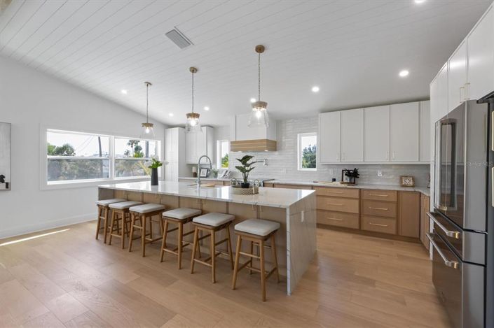 Image No.5-3 Bed Property for sale