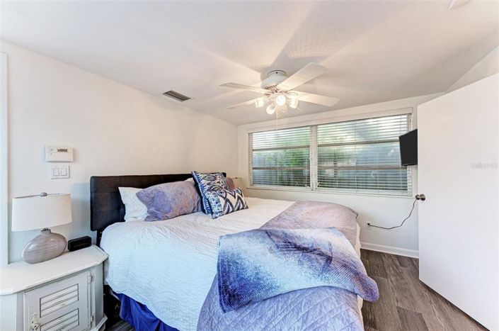 Image No.26-4 Bed Property for sale