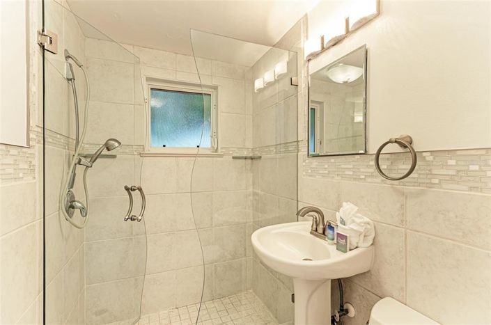 Image No.30-4 Bed Property for sale