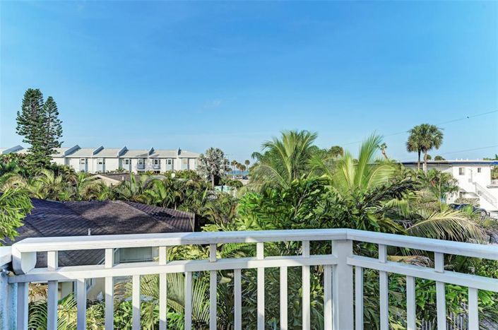 Image No.43-4 Bed Property for sale