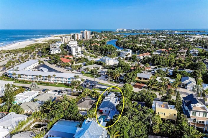 Image No.48-4 Bed Property for sale