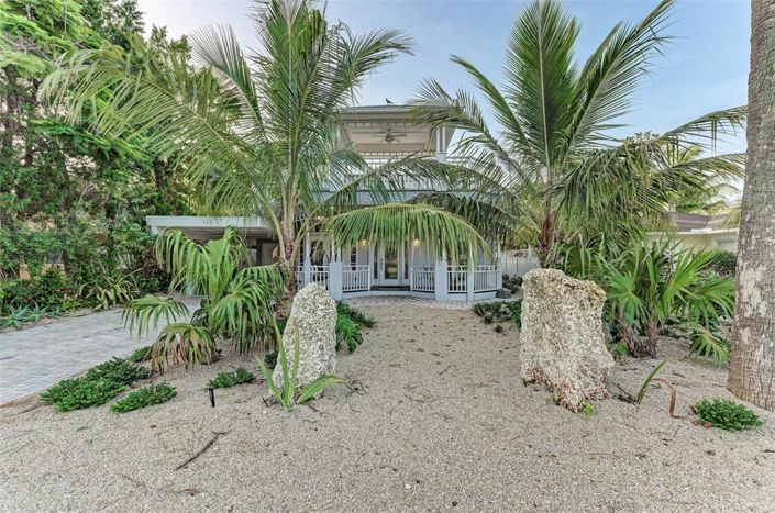 Image No.5-4 Bed Property for sale