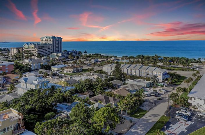 Image No.56-4 Bed Property for sale