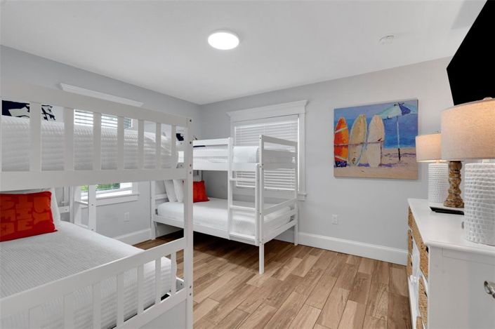 Image No.27-8 Bed Property for sale