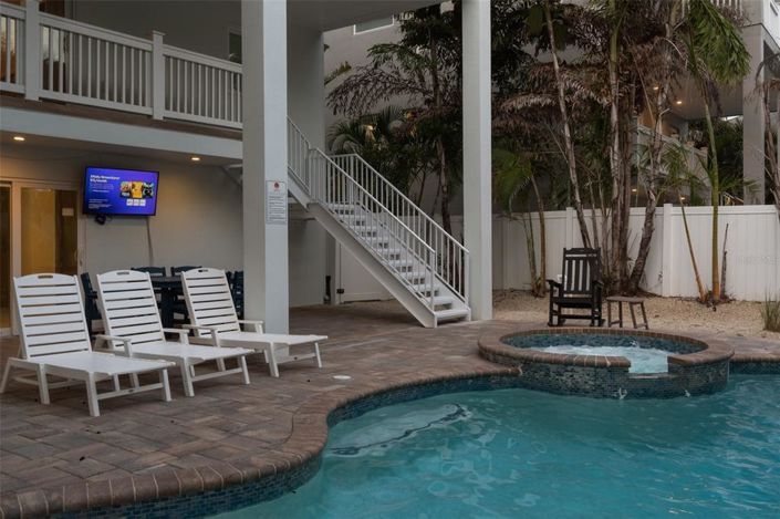 Image No.46-8 Bed Property for sale