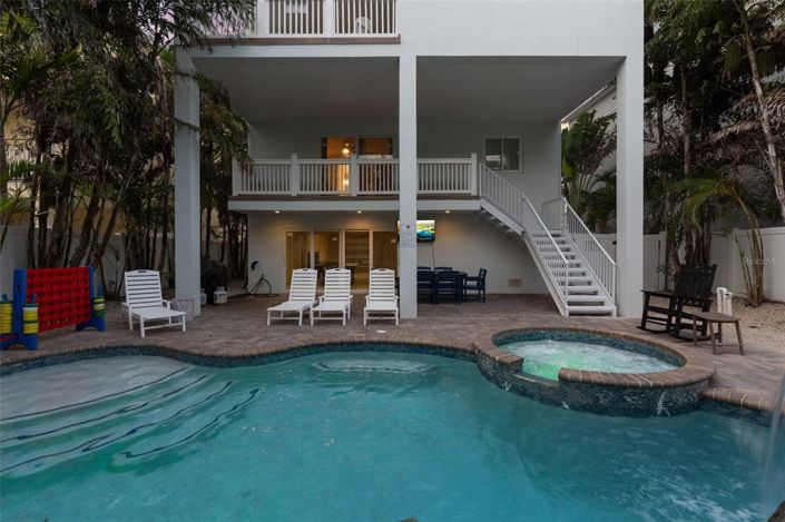 Image No.48-8 Bed Property for sale