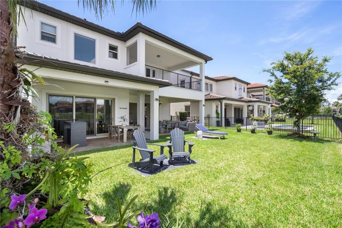 Image No.37-5 Bed Property for sale