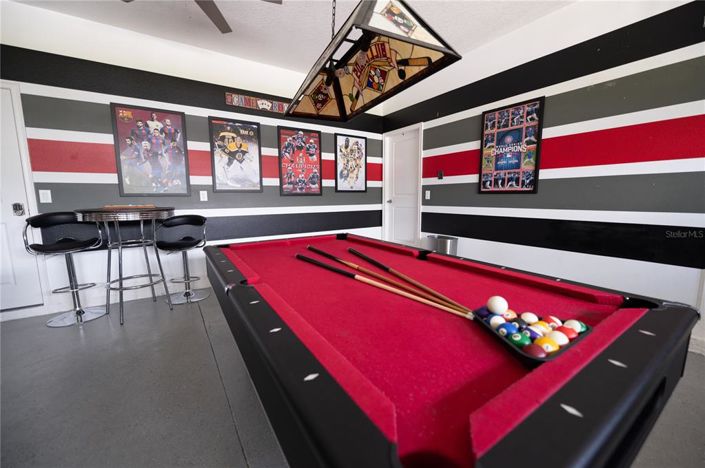 Image No.14-8 Bed Property for sale