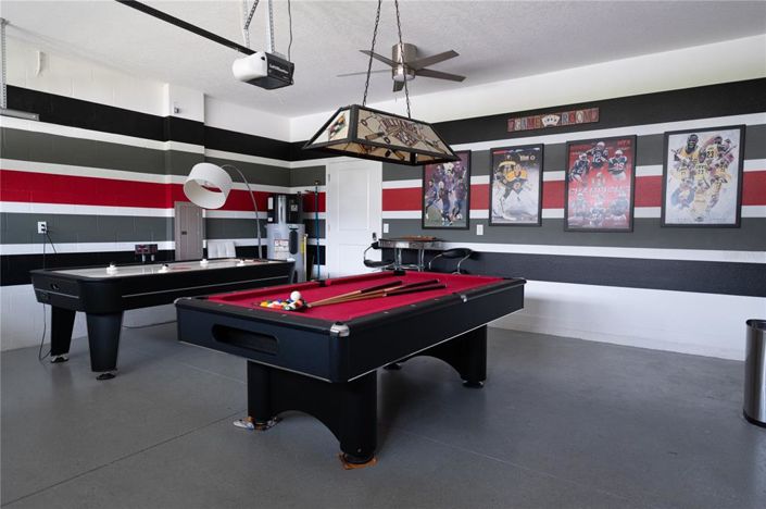 Image No.19-8 Bed Property for sale