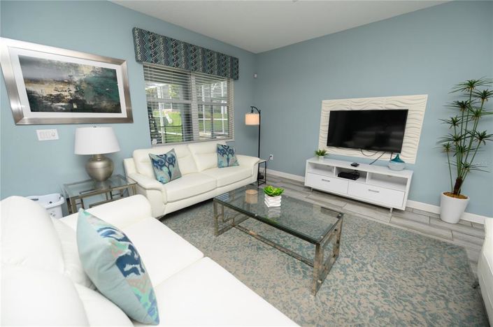 Image No.26-8 Bed Property for sale