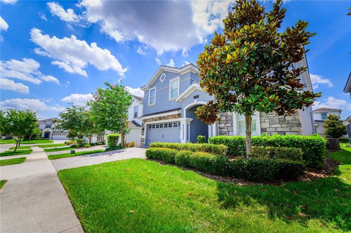 Image No.3-8 Bed Property for sale