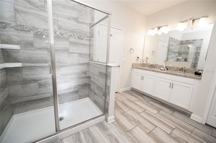 Image No.35-8 Bed Property for sale