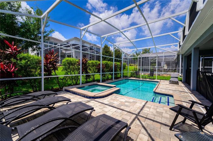 Image No.38-8 Bed Property for sale