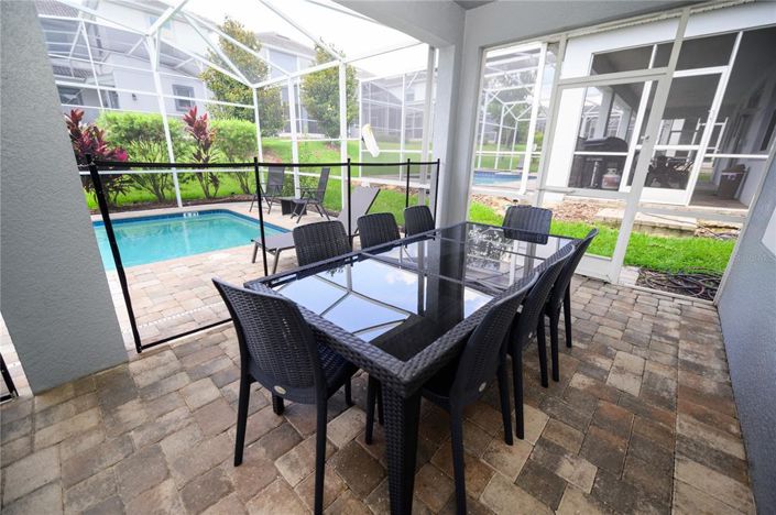 Image No.40-8 Bed Property for sale