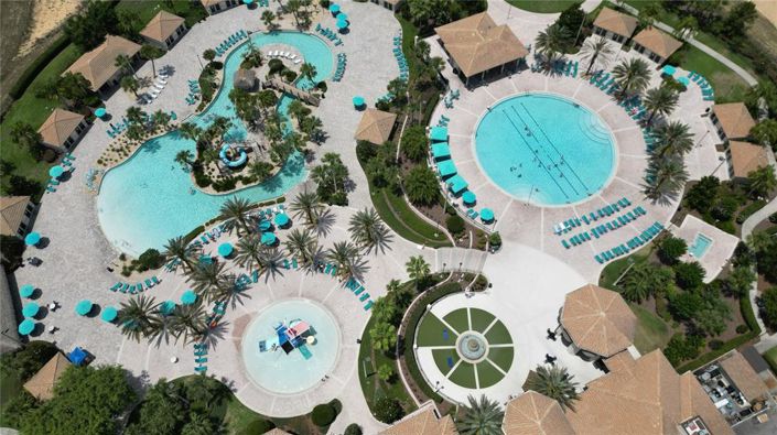 Image No.6-8 Bed Property for sale