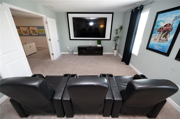 Image No.62-8 Bed Property for sale