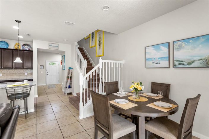 Image No.10-5 Bed Townhouse for sale