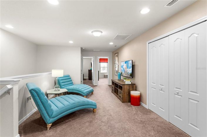 Image No.14-5 Bed Townhouse for sale