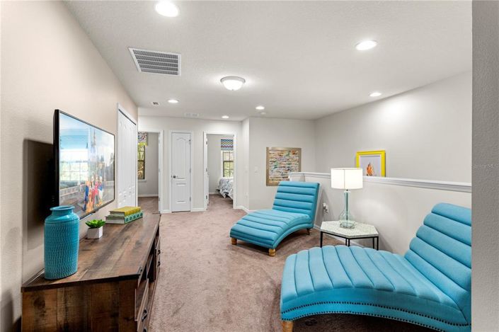 Image No.15-5 Bed Townhouse for sale