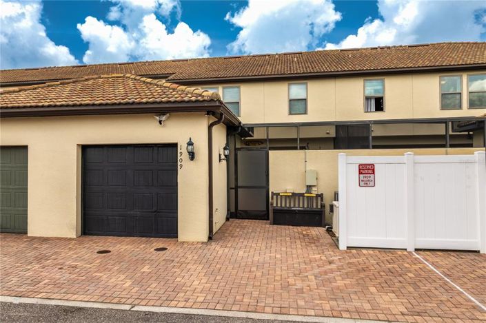 Image No.30-5 Bed Townhouse for sale