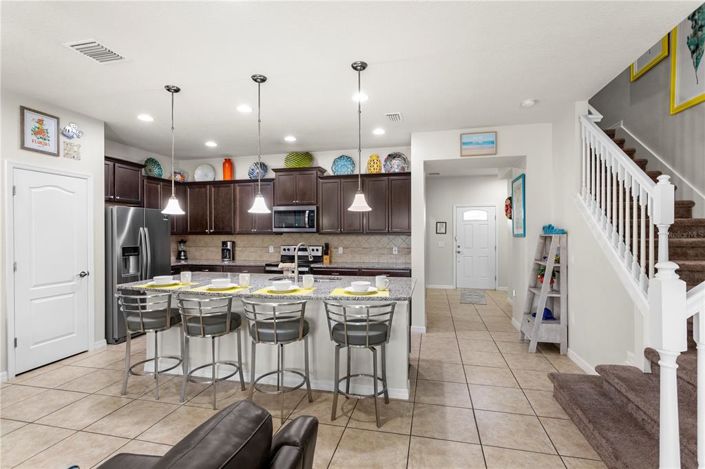 Image No.6-5 Bed Townhouse for sale