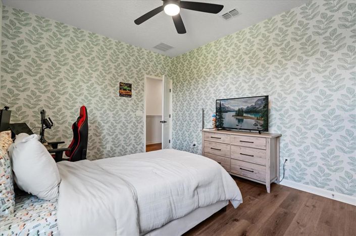 Image No.16-4 Bed Property for sale