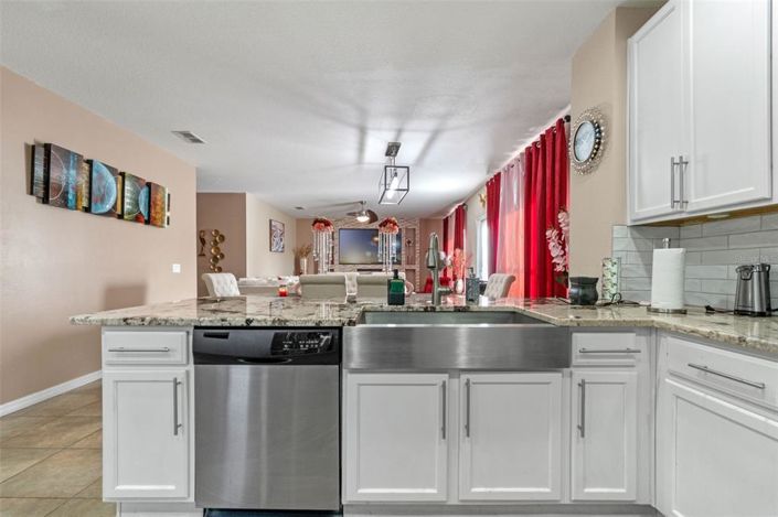 Image No.9-Propriété de 4 chambres à vendre à Kissimmee