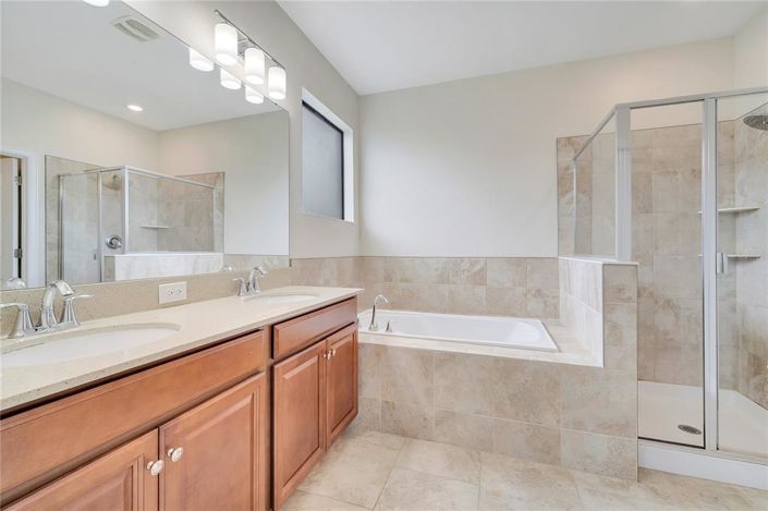 Image No.16-3 Bed Townhouse for sale