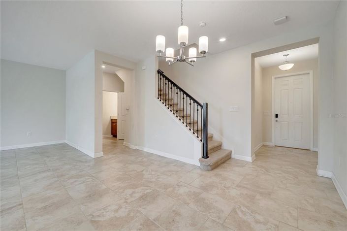 Image No.8-3 Bed Townhouse for sale