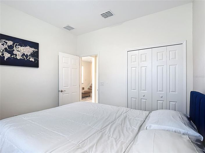 Image No.17-5 Bed Property for sale