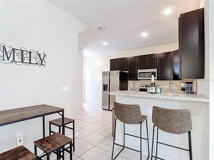 Image No.5-5 Bed Property for sale