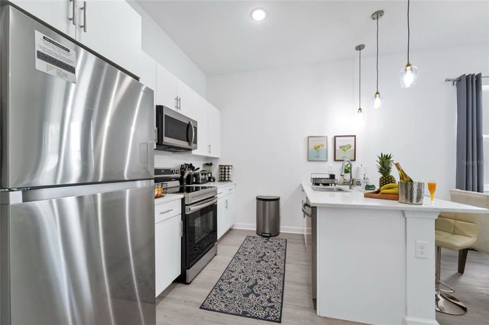 Image No.4-5 Bed Townhouse for sale