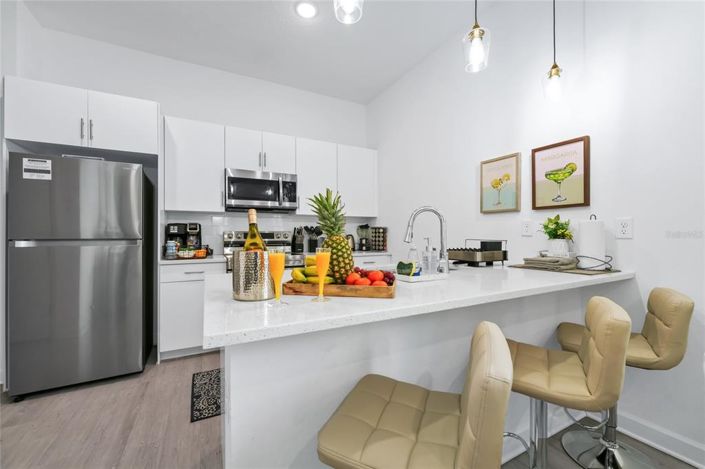 Image No.5-5 Bed Townhouse for sale