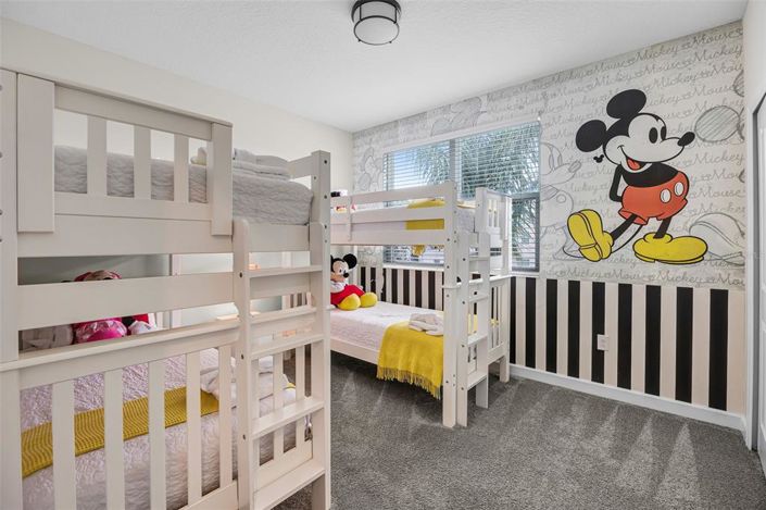 Image No.26-5 Bed Property for sale