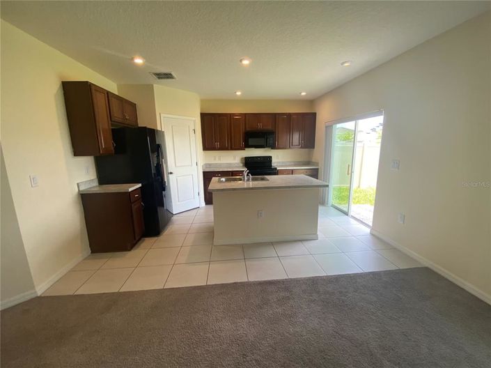 Image No.20-3 Bed Property for sale