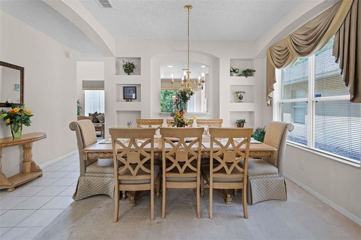 Image No.4-Propriété de 6 chambres à vendre à Kissimmee