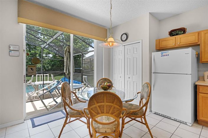 Image No.8-Propriété de 6 chambres à vendre à Kissimmee