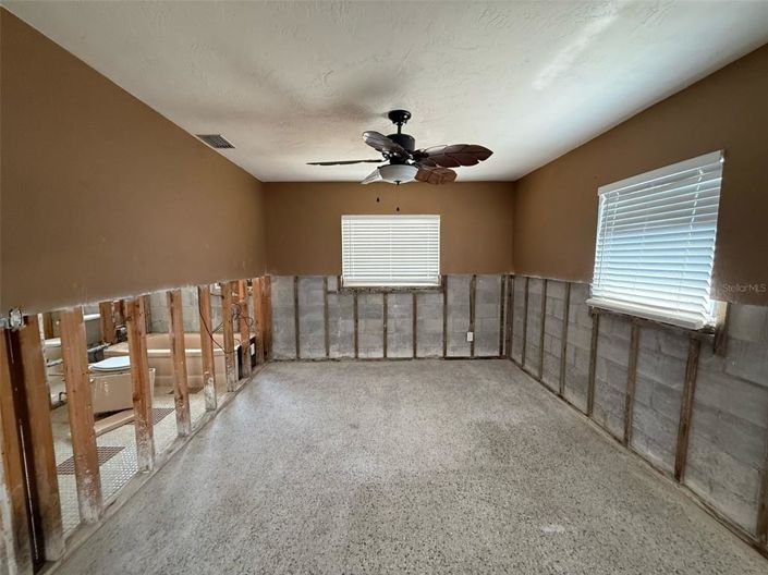 Image No.8-2 Bed Property for sale