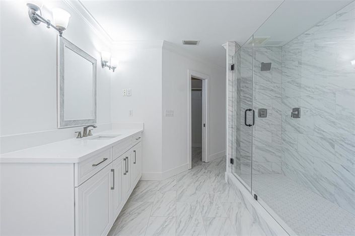 Image No.17-4 Bed Property for sale