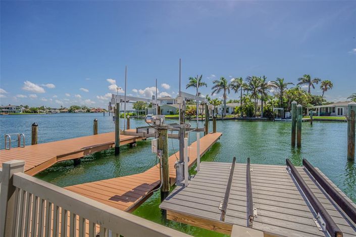 Image No.41-4 Bed Property for sale