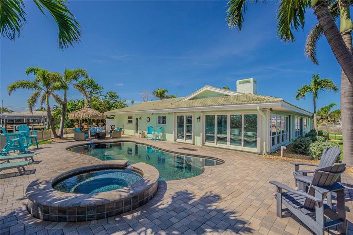 Image No.45-4 Bed Property for sale