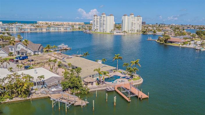 Image No.47-4 Bed Property for sale