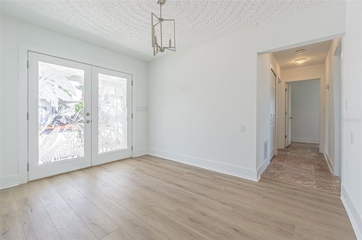 Image No.5-4 Bed Property for sale