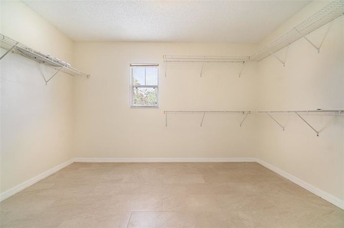 Image No.26-Propriété de 4 chambres à vendre à Clermont