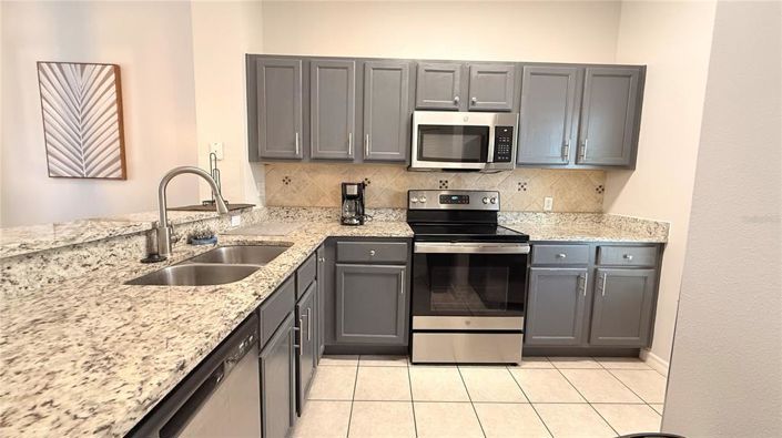 Image No.2-3 Bed Townhouse for sale