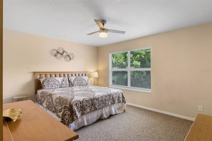 Image No.24-4 Bed Townhouse for sale