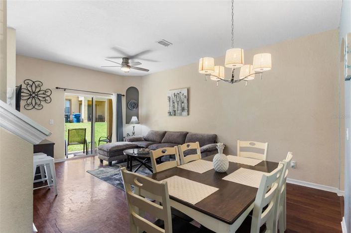 Image No.7-4 Bed Townhouse for sale